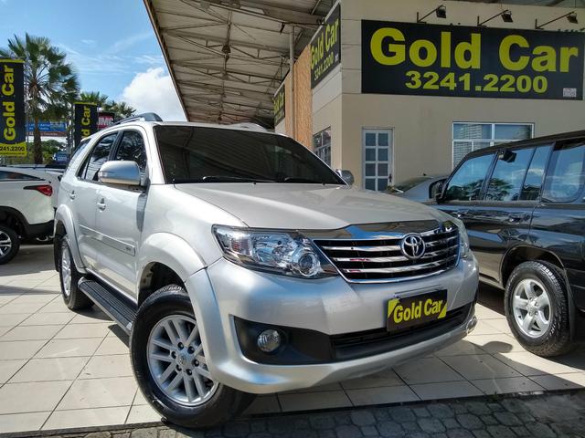 Hilux SW4 Flex 2015 - ( Padrão Gold Car )