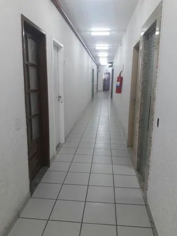Sala comercial na  Galeria Los Neto, no centro próximo Casa e Vídeo - Foto 2