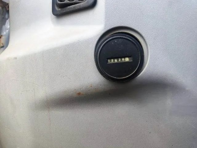 Escavadeira Hidráulica, marca New Holland, modelo E215LC, ano 2009 - Foto 6