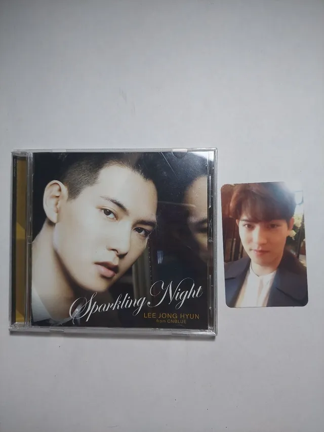 Kit Lee Jonghyun - álbum Sparkling Night e card Blueming