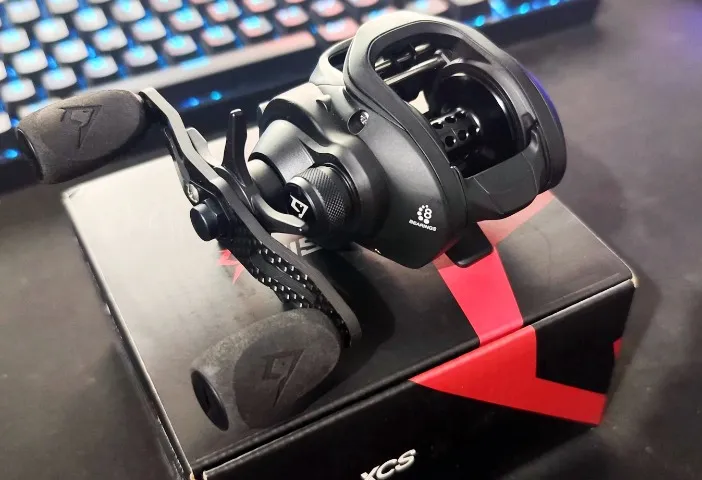 Carretilha Piscifun Carbon XCS - Esquerda (Nova)