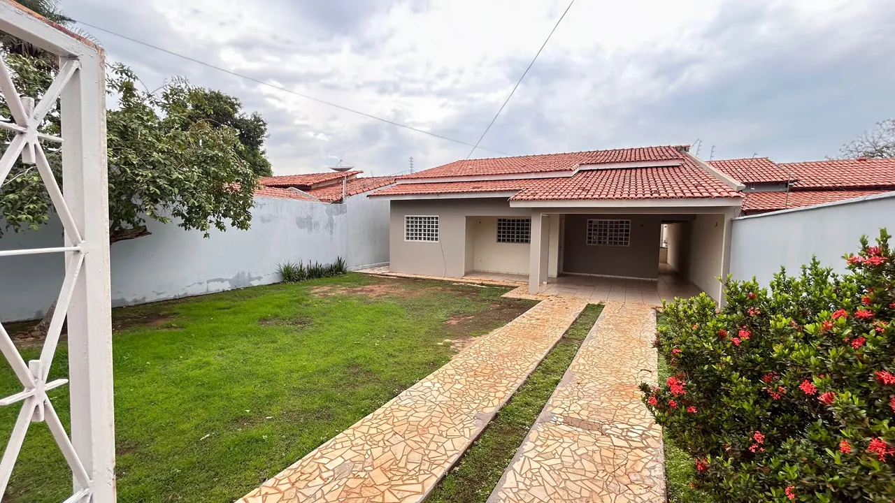 Casa 1005 sul 4/4 Terreno 360 m² área averbada 132m2