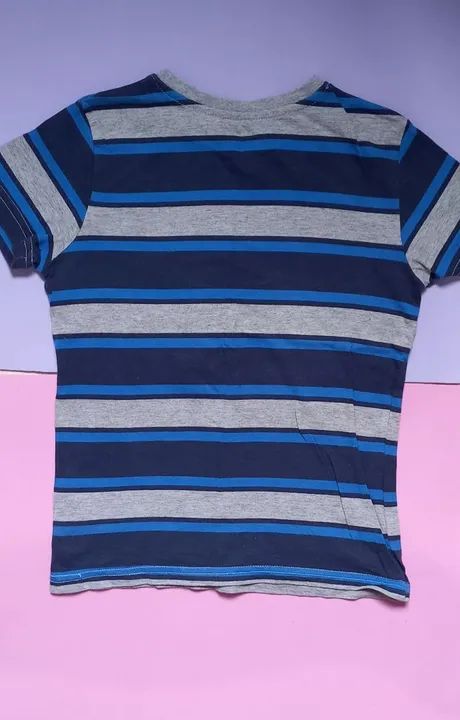 Camiseta Infantil  Primark Importada listrada azul e cinza - Foto 3