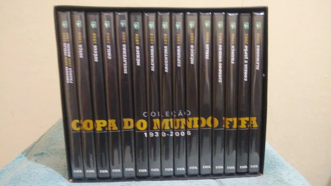 Coleção Copa do Mundo Fifa 1930-2006 -15 DVDs - Hobbies e coleções