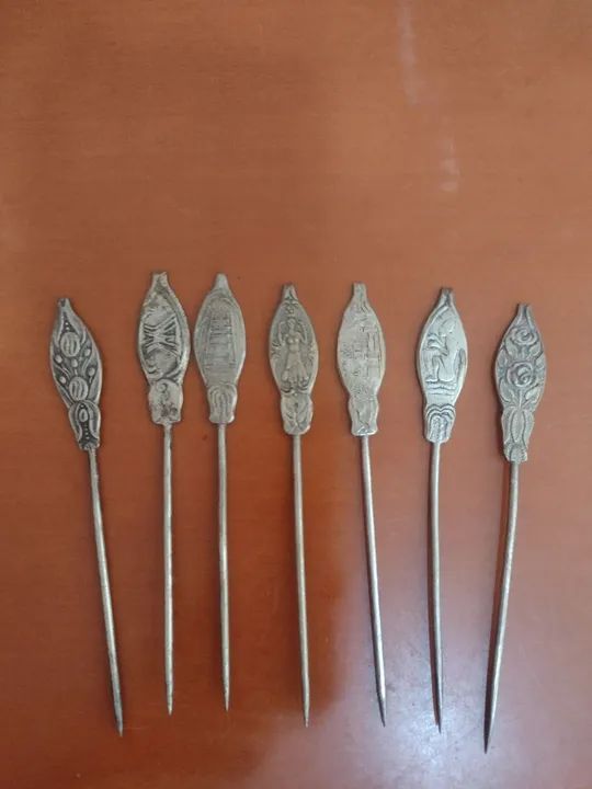 Jogo de 7 palitos de metal prateado  - Foto 2