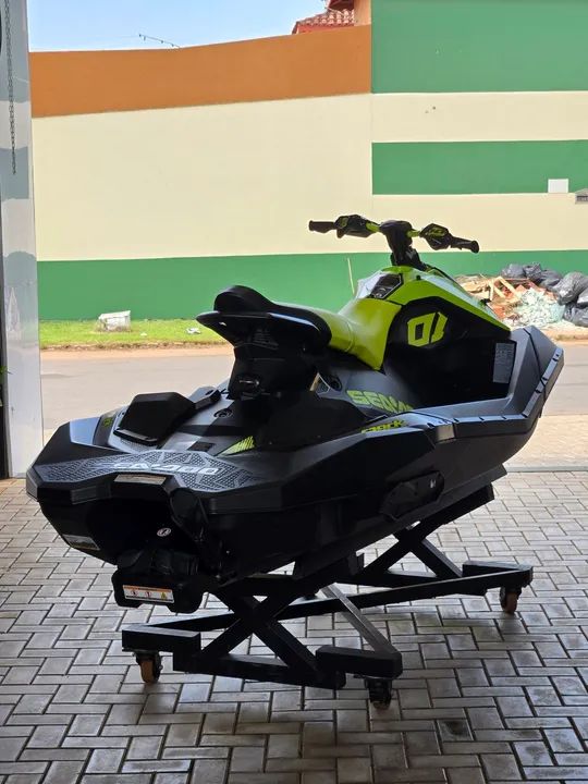 JET SKI SEA DOO SPARK TRIXX 2023 - Foto 3