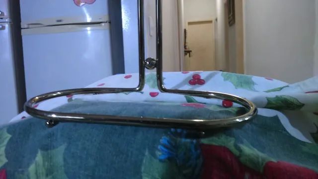 DOIS PORTA TOALHA P/ PIA 