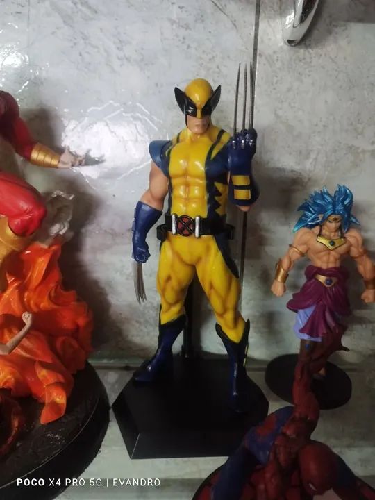 Estátua Wolverine  - Foto 2