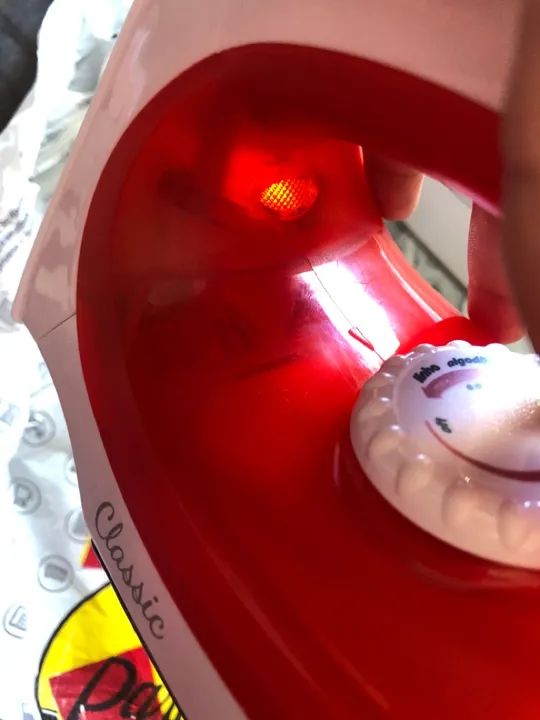 Ferro de passar seco e a vapor  - Foto 4