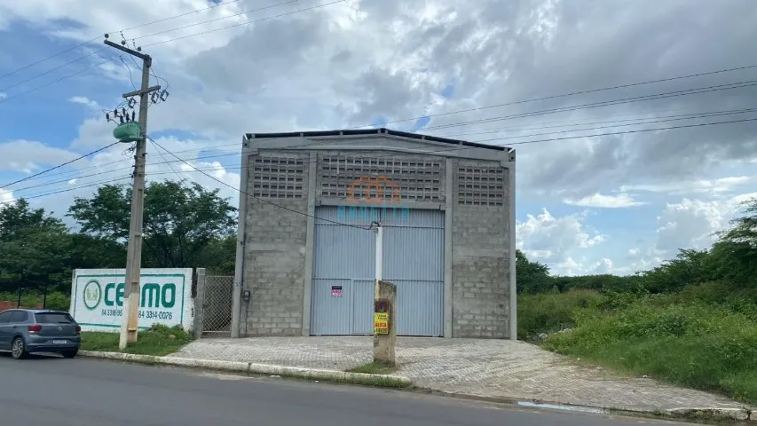Galpão para Locação na Av. Rio Branco!