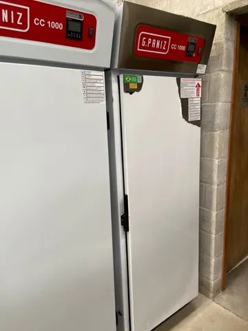 CAMARA CLIMÁTICA PARA MASSAS ACABAMENTO TOTAL INOX CC-1000 - G-PANIZ