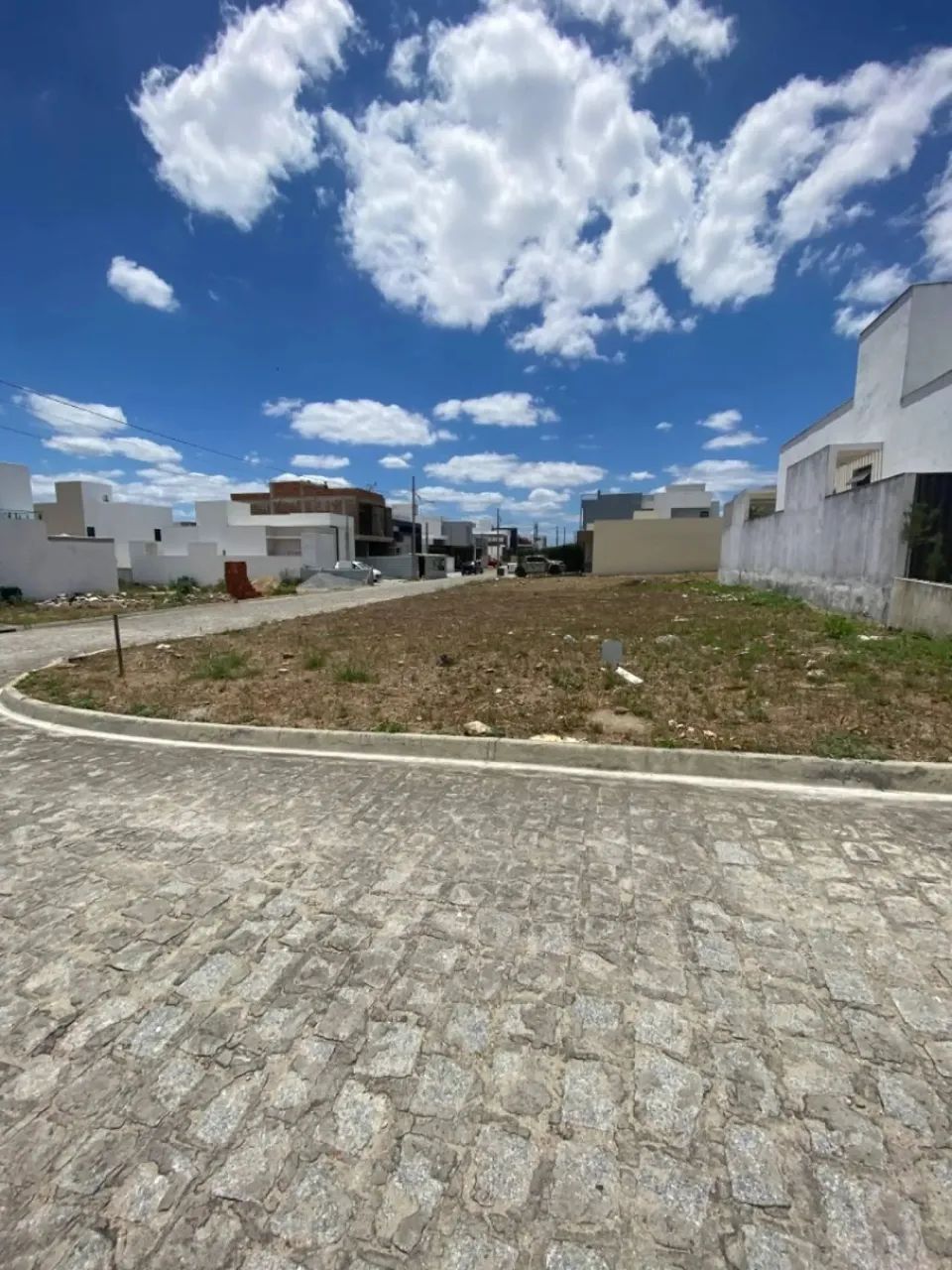 Lote de esquina no Monteville com 237m2 - Foto 2