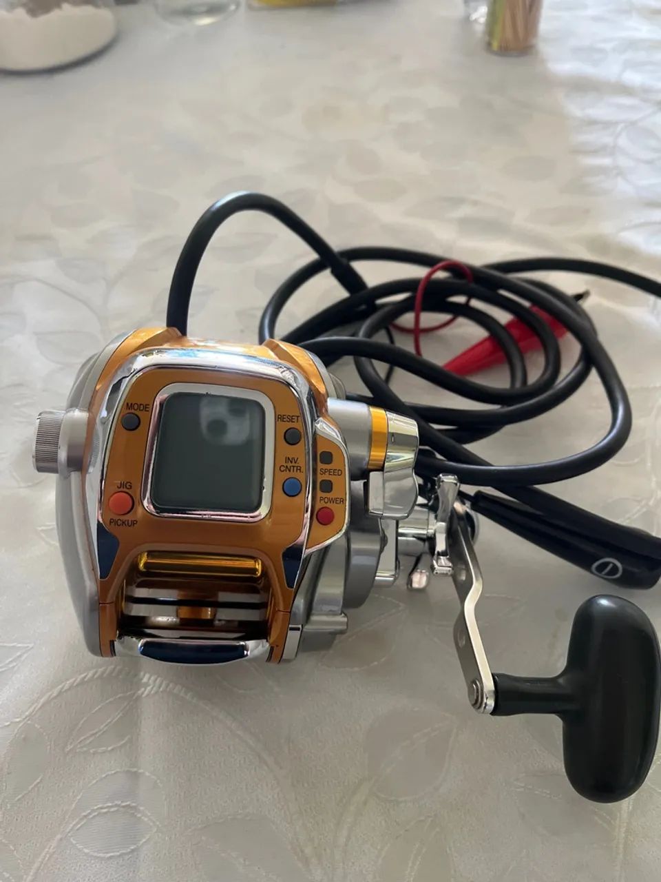 Carretilha Elétrica Daiwa Megatwin Seaborg 500 MT - Esportes