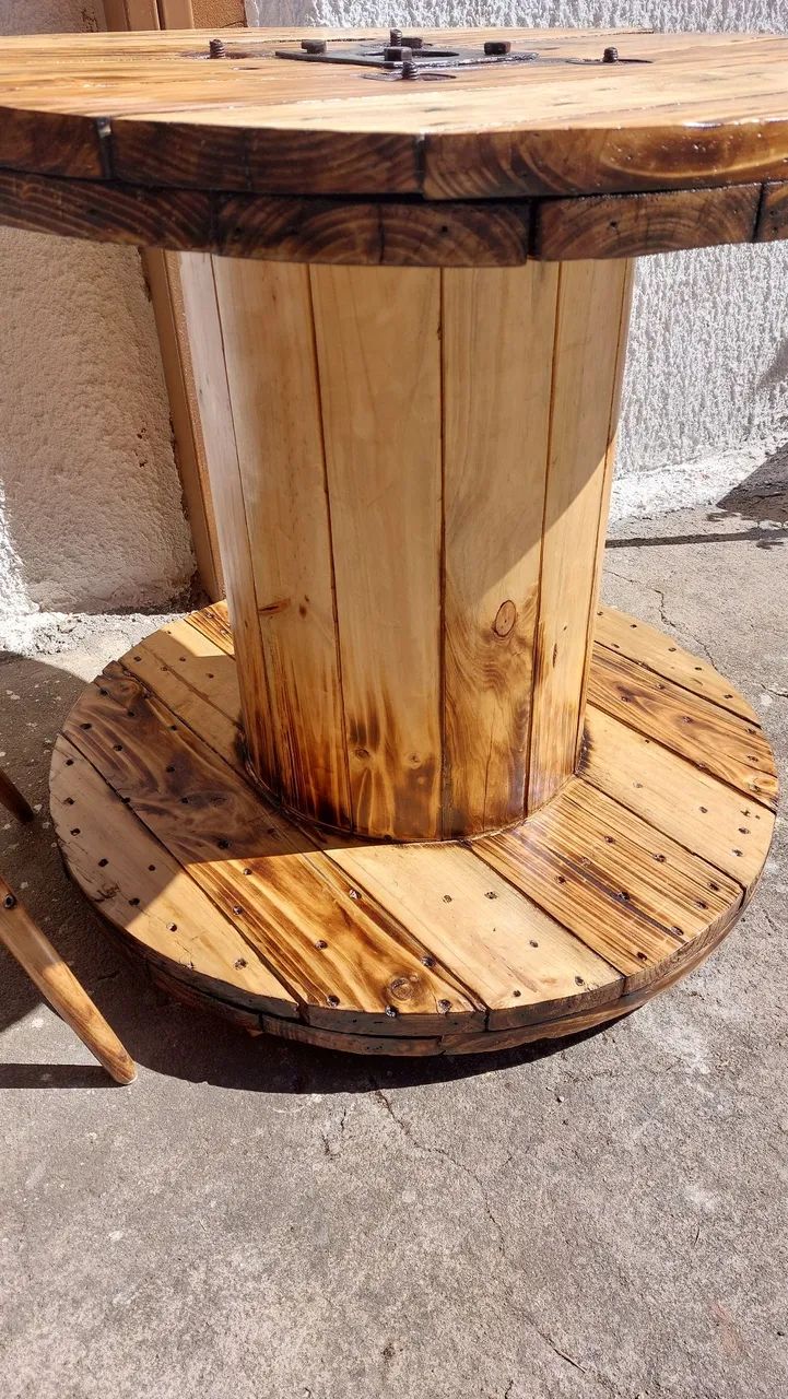 Rustic Wooden Reel Table65569086206722121