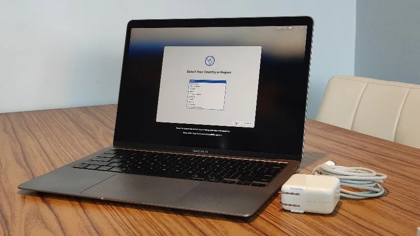Macbook Air M1 8GB RAM 512GB SSD 