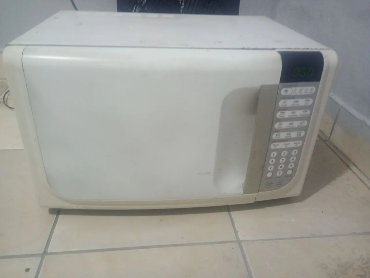 Micro-ondas usado em bom estado