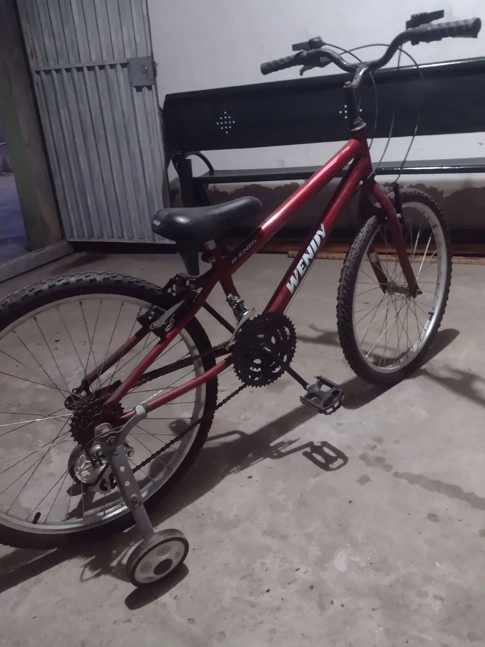 Bicicleta  feminina  24