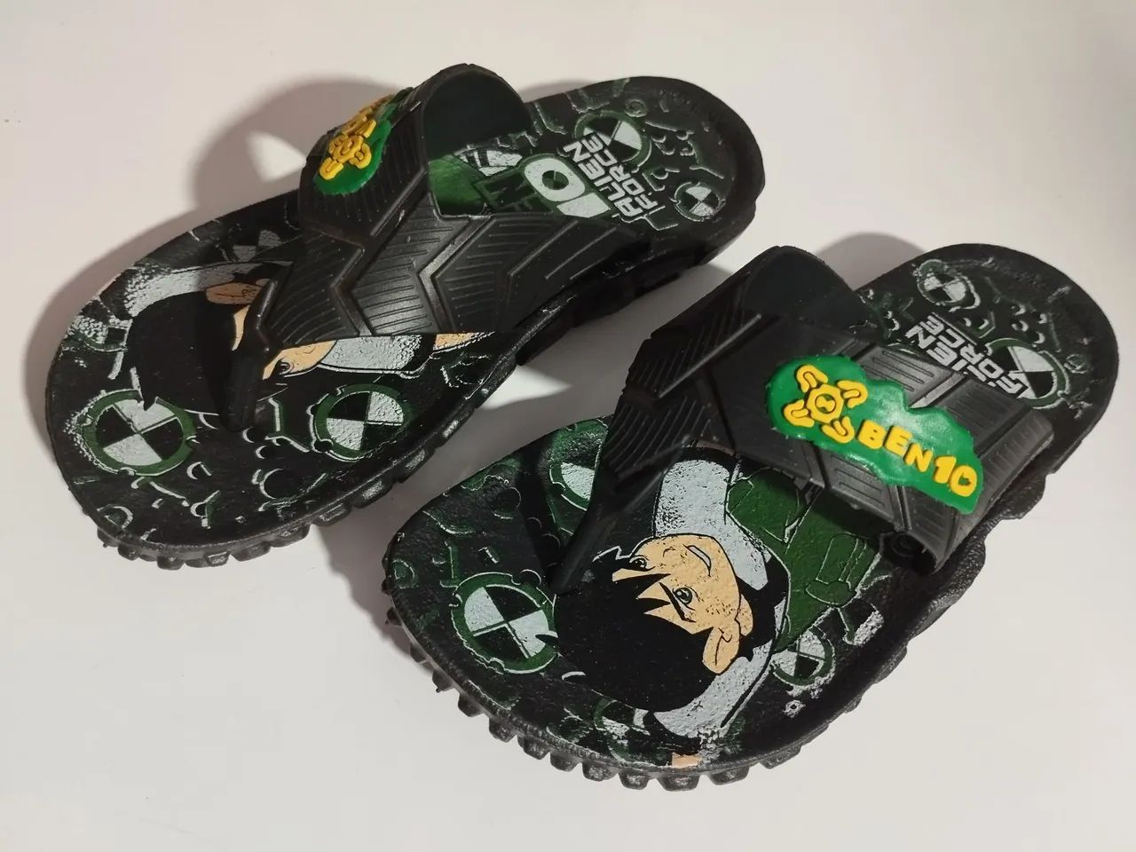 Chinelo Ben 10 - Tamanho 27/28