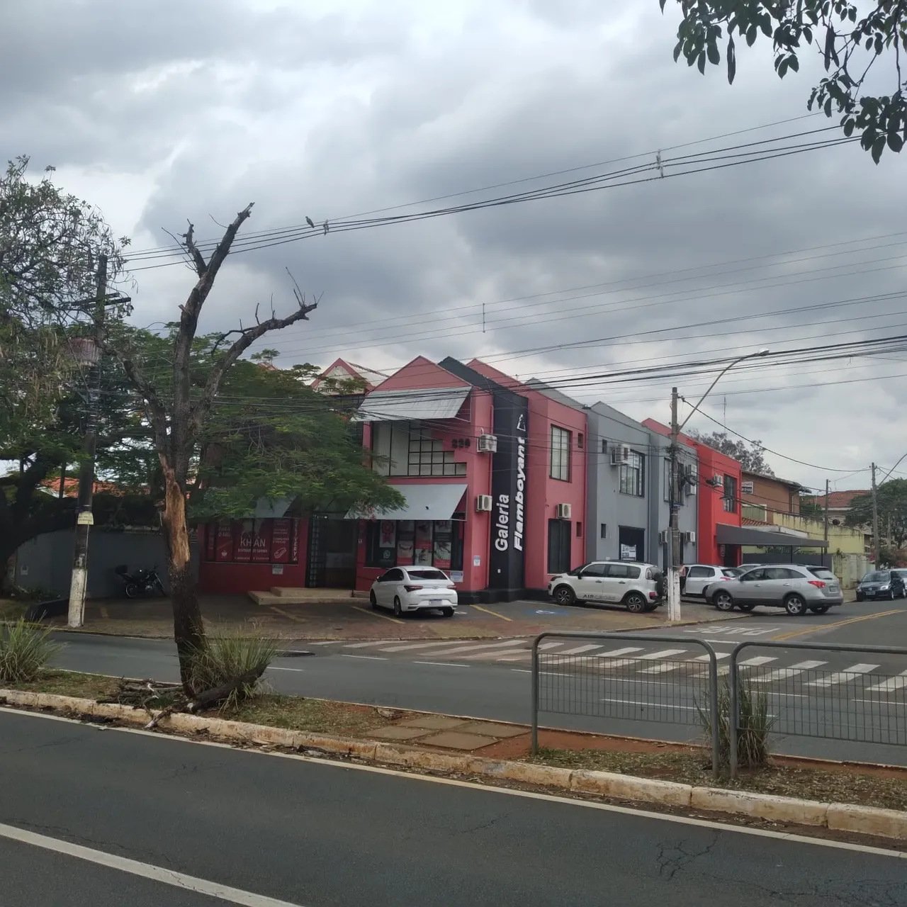 Barão Geraldo Ótima Loja em Galeria com 68m2 em Campinas