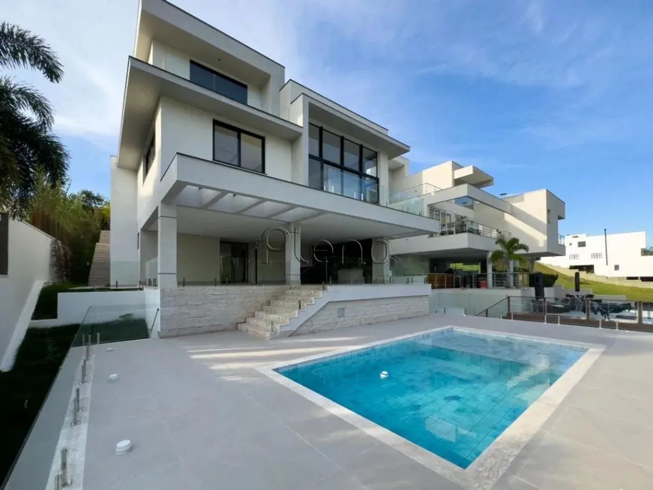 Casa à venda com 4 suítes no Residencial Jatibela, Campinas.