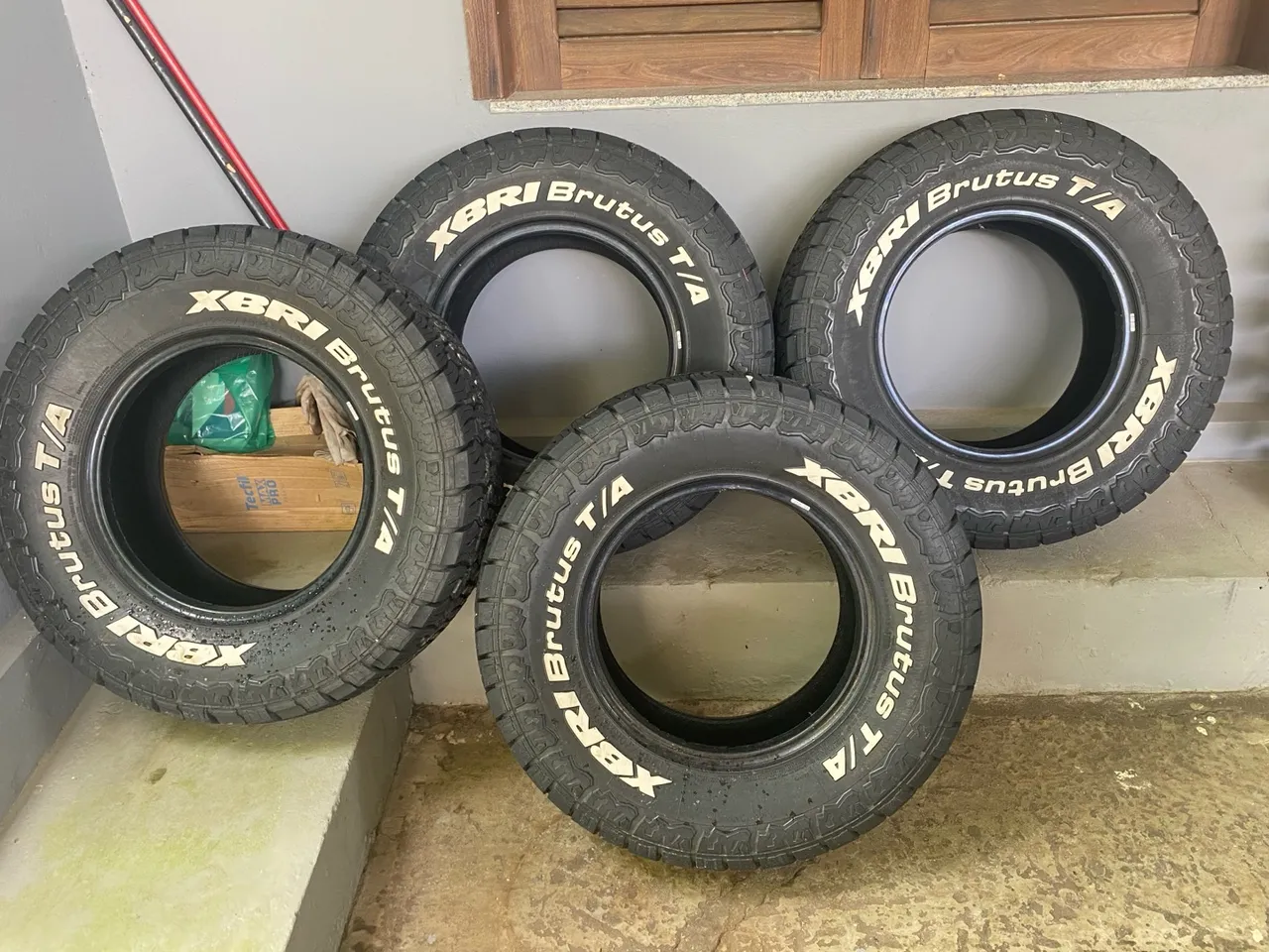 4 Pneus XBRI Brutus T/A - Perfeitos para seu carro!