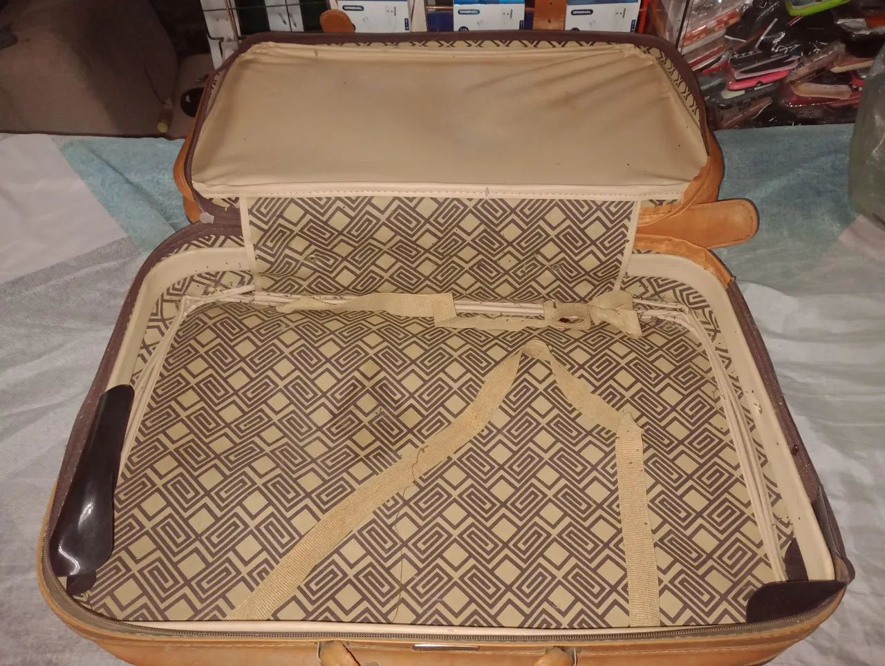 Mala de Viagem Vintage em Couro - Clássico e Elegante - Foto 5