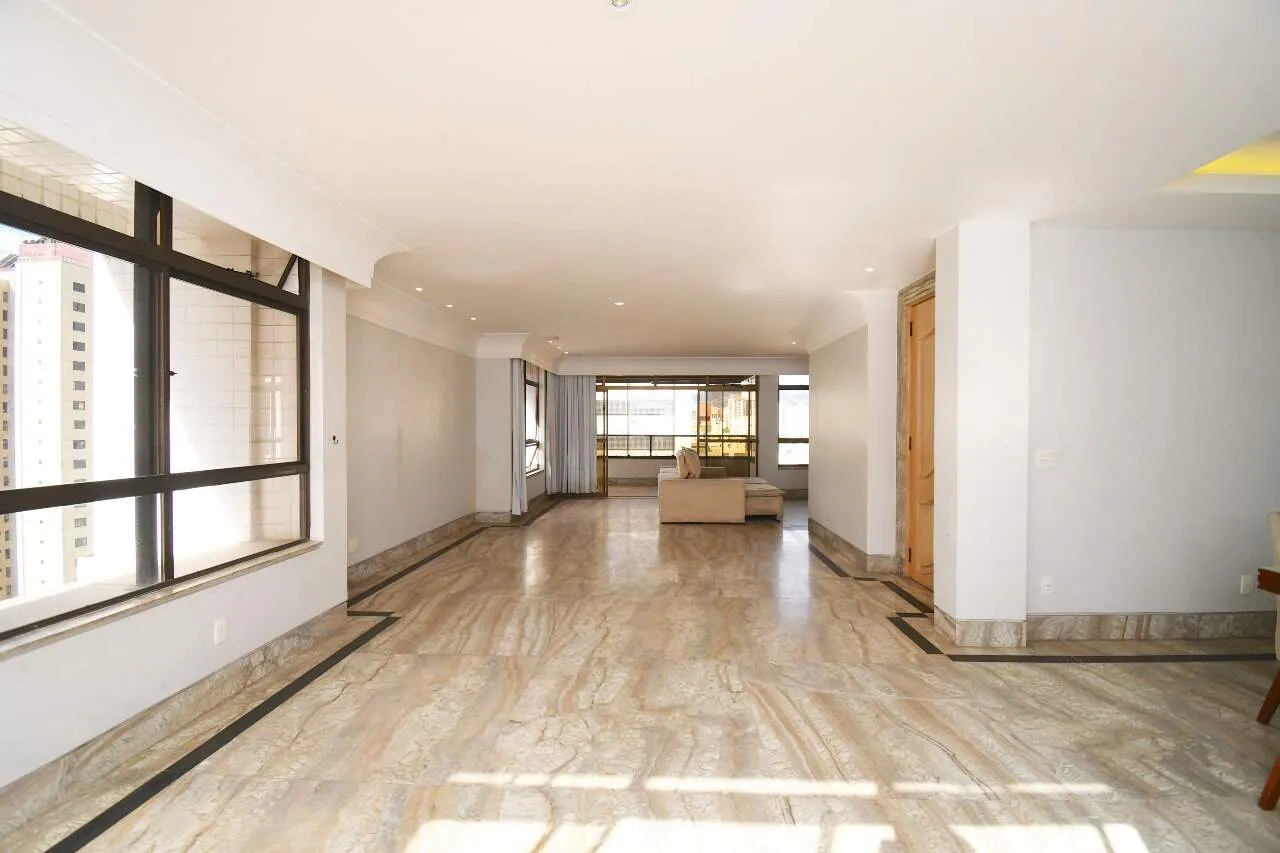 Cobertura TOP HOUSE com Piscina, Sauna e Vista Definitiva Lourdes, BH | 460 m² de Sofisti