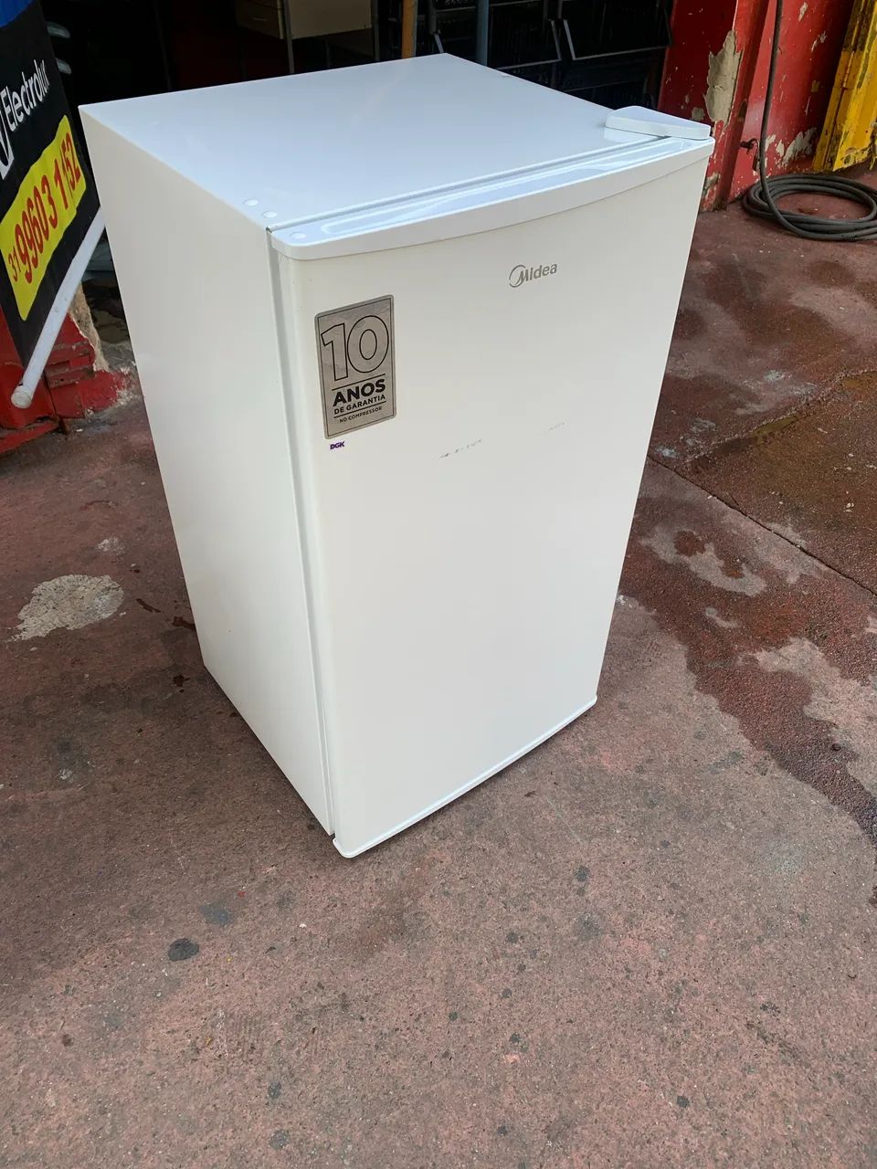 Frigobar Midea com garantia .. - Foto 4