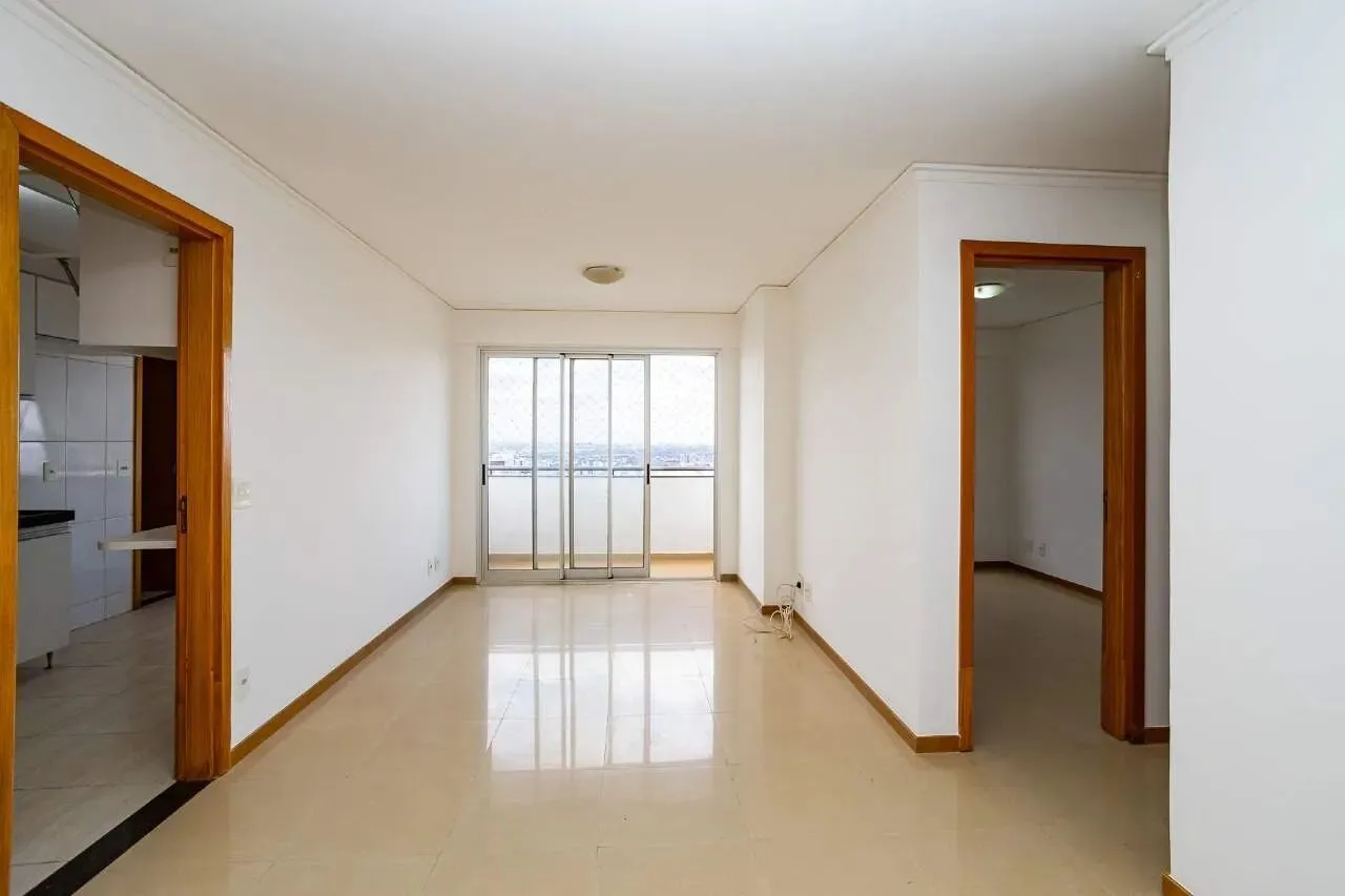 Apartamento 2 quartos, sendo 1 suíte, varanda e vaga de garagem para alugar no Edifício To