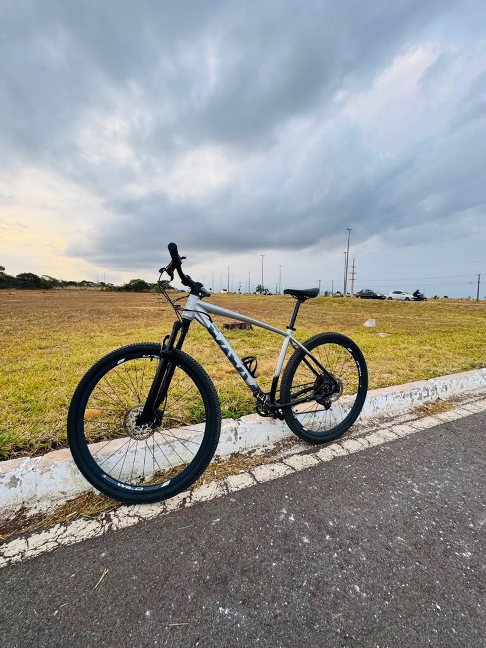 Bicicleta RAVA 29 toda hidráulica peças todas XTIMES com nota fiscal da loja 