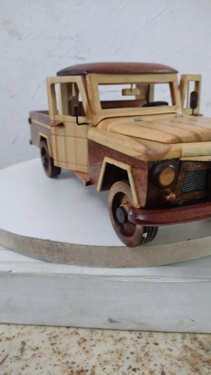 Miniatura de Caminhonete Artesanal em Madeira - Foto 4