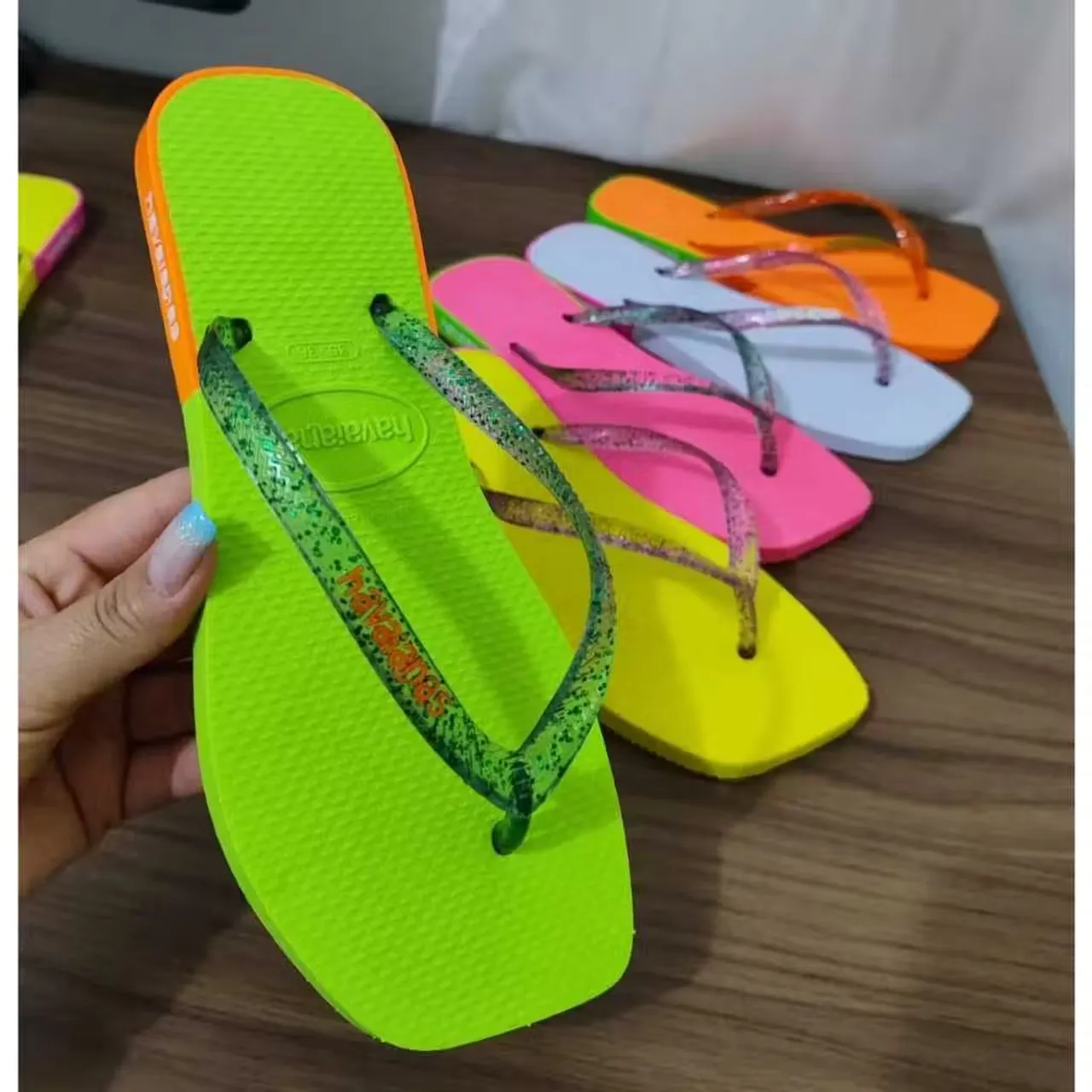 Sandálias Havaianas com Glitter