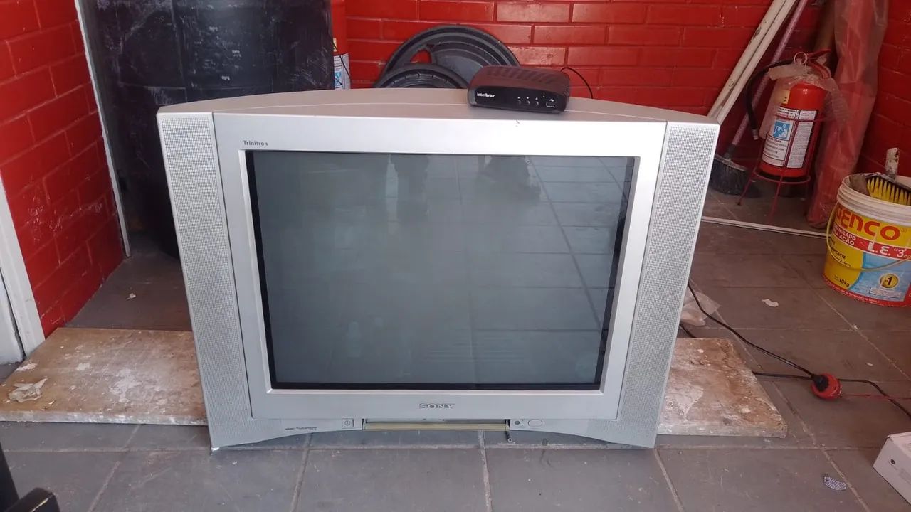 29-inch TV including digital converter.64418589249666122