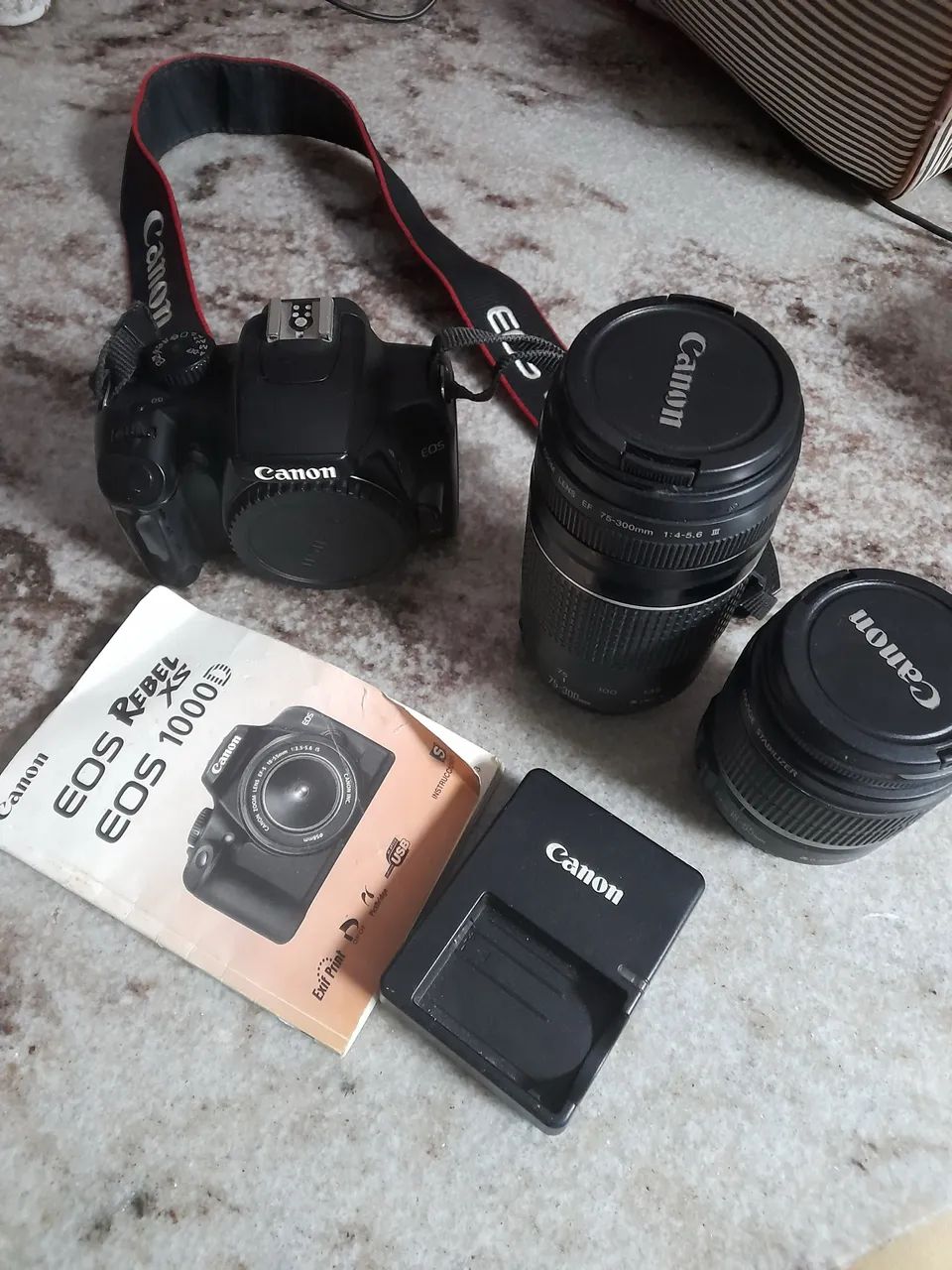 Câmera Rebel XS 1000 D + lente 75-300mm - Foto 2