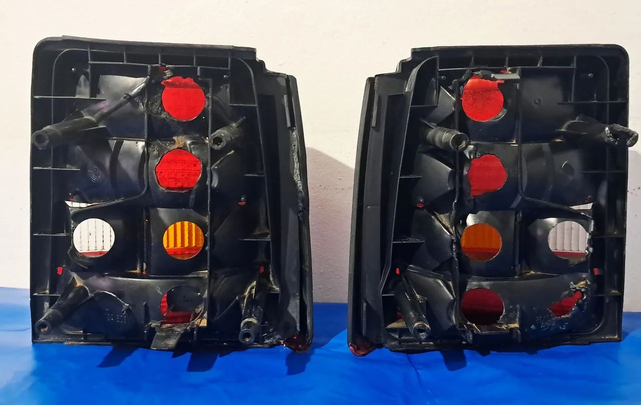 Lanterna traseira Escort conversível 87 92  - Foto 4