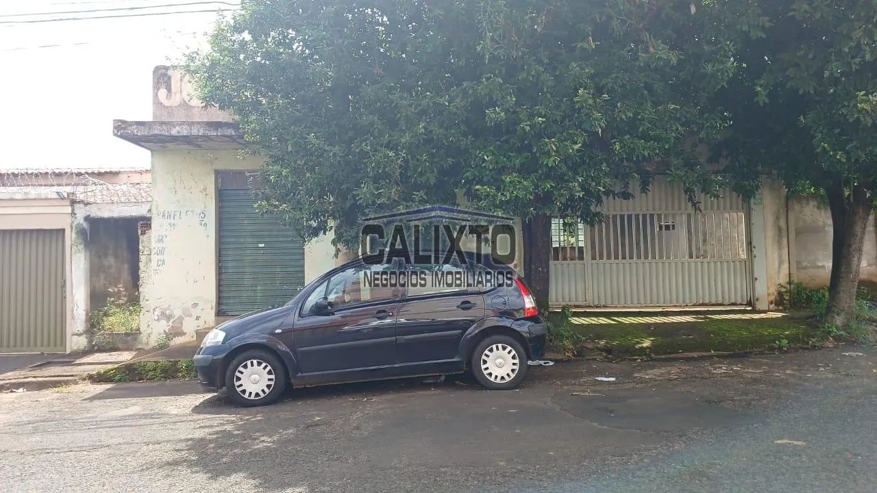 CASA E PONTO COMERCIAL BAIRRO SANTA MONICA - Foto 4
