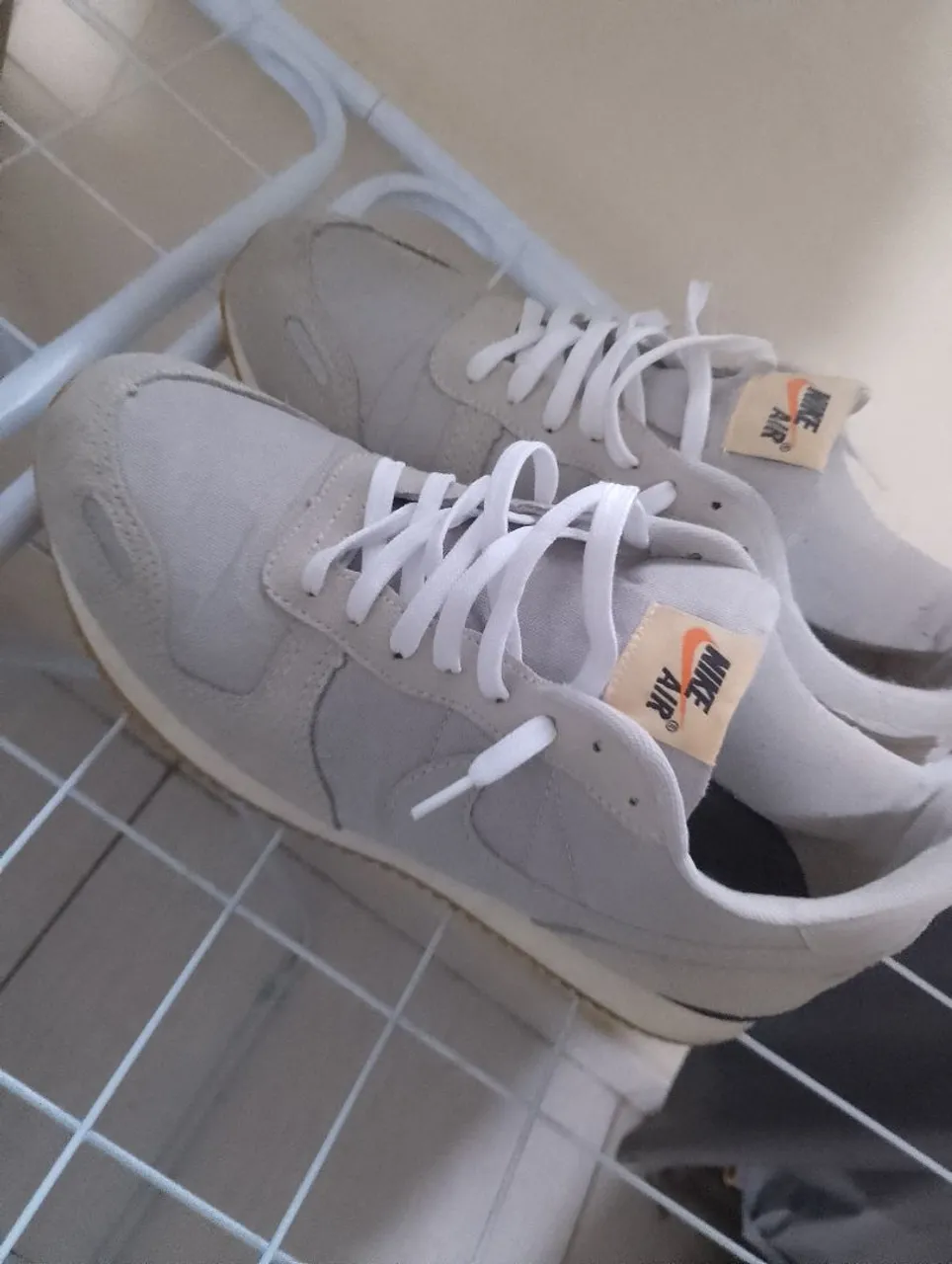 Tênis Nike Air Cinza