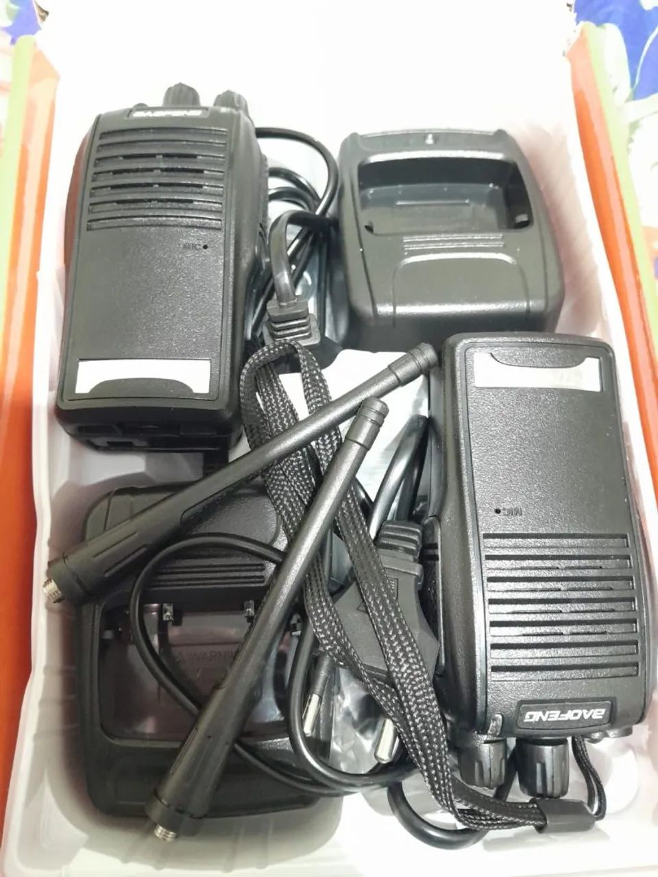2 rádios comunicador, uhf/vhf com lanterna profissional 16 canais 190$ novo
