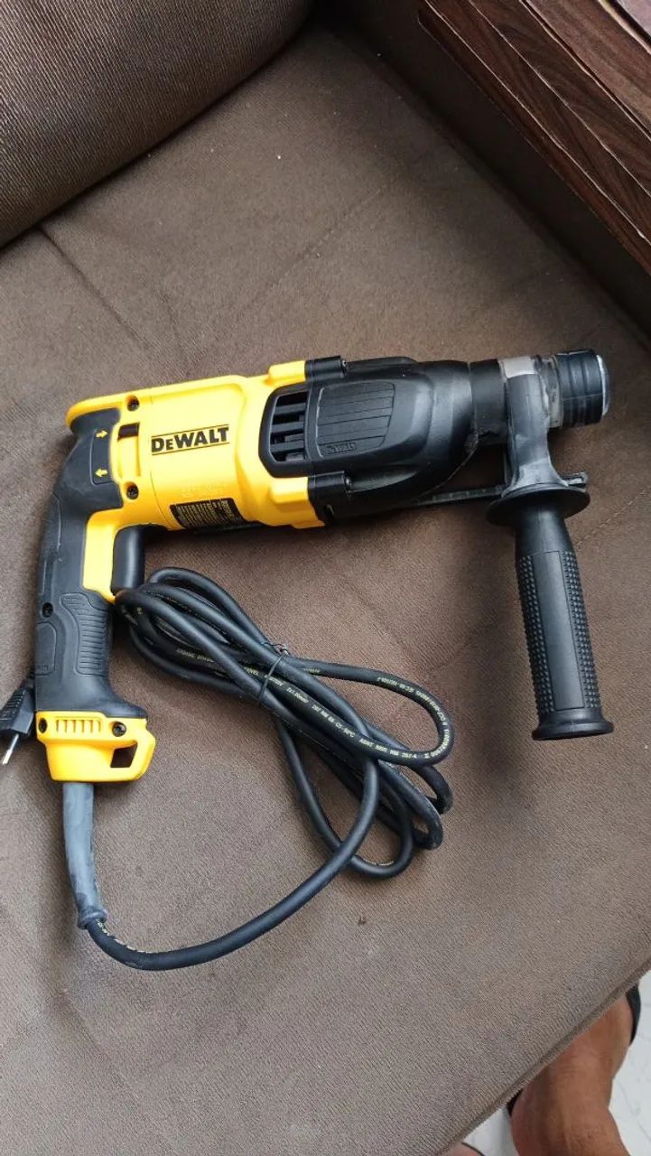 Martelete Dewalt 64962176399747120