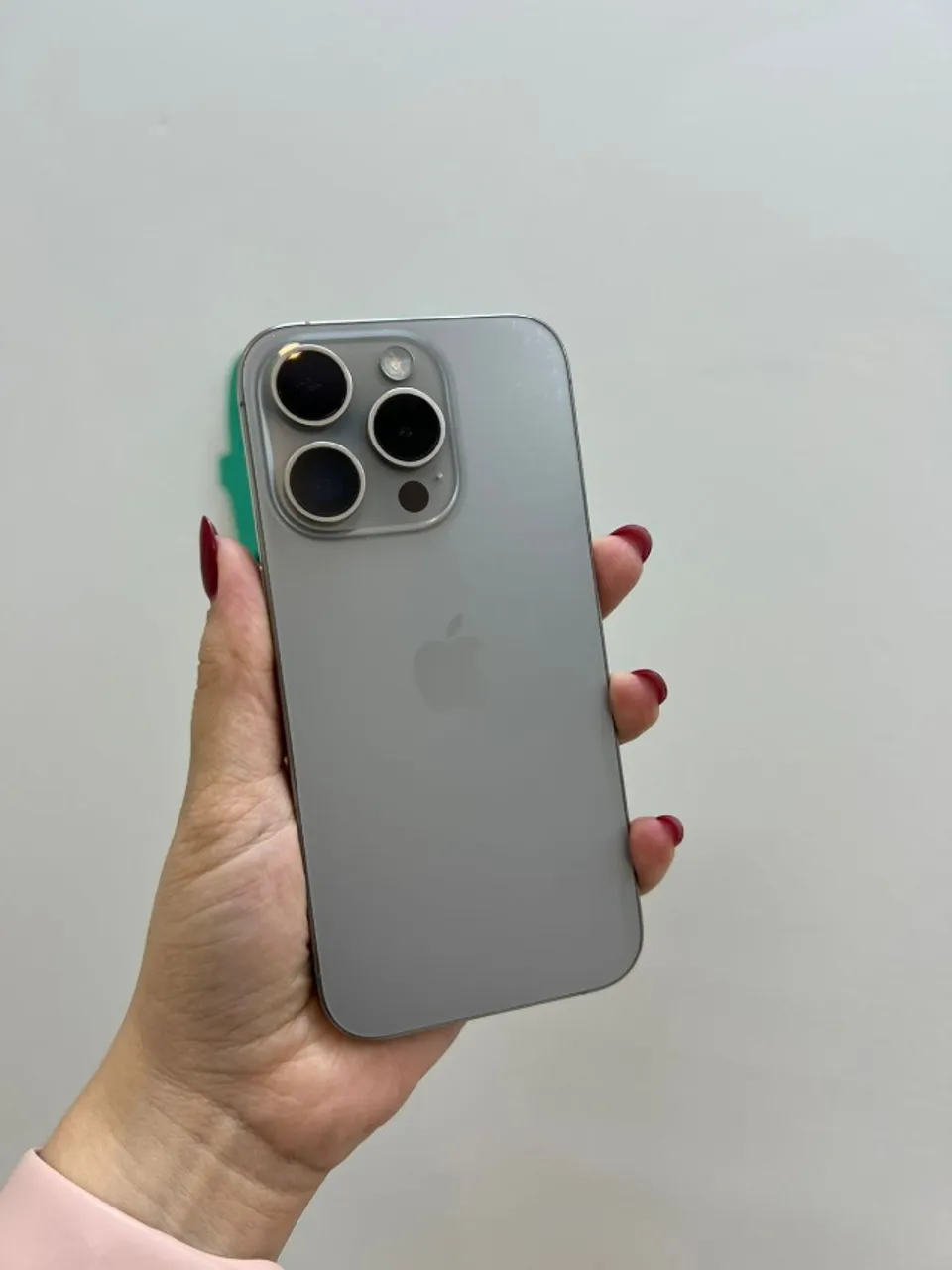 iPhone 15 Pro 256GB Natural Seminovo 88% - Garantia - Loja física em BH