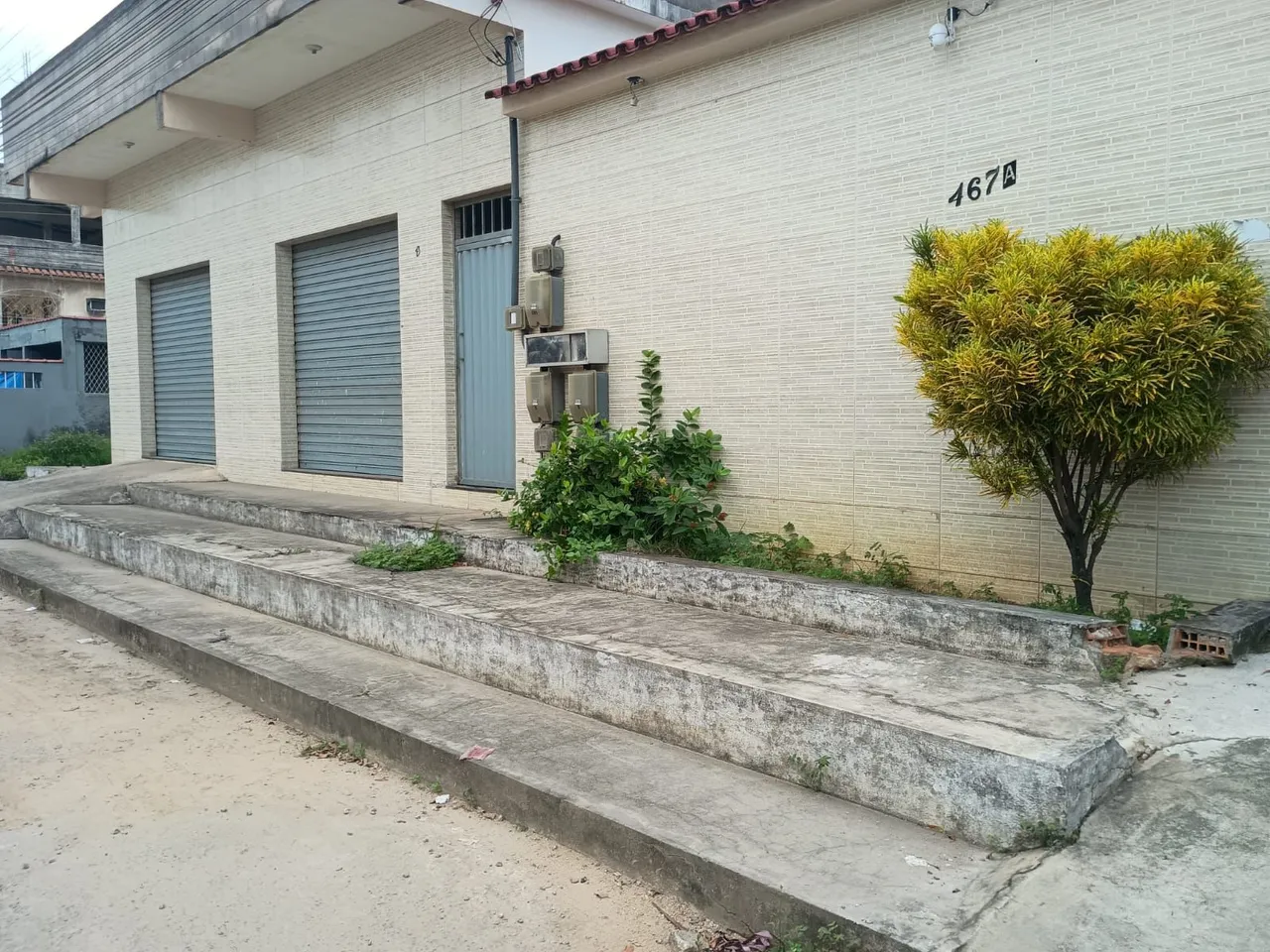 Alugo Loja / galpão / ponto comercial em Cobilandia 