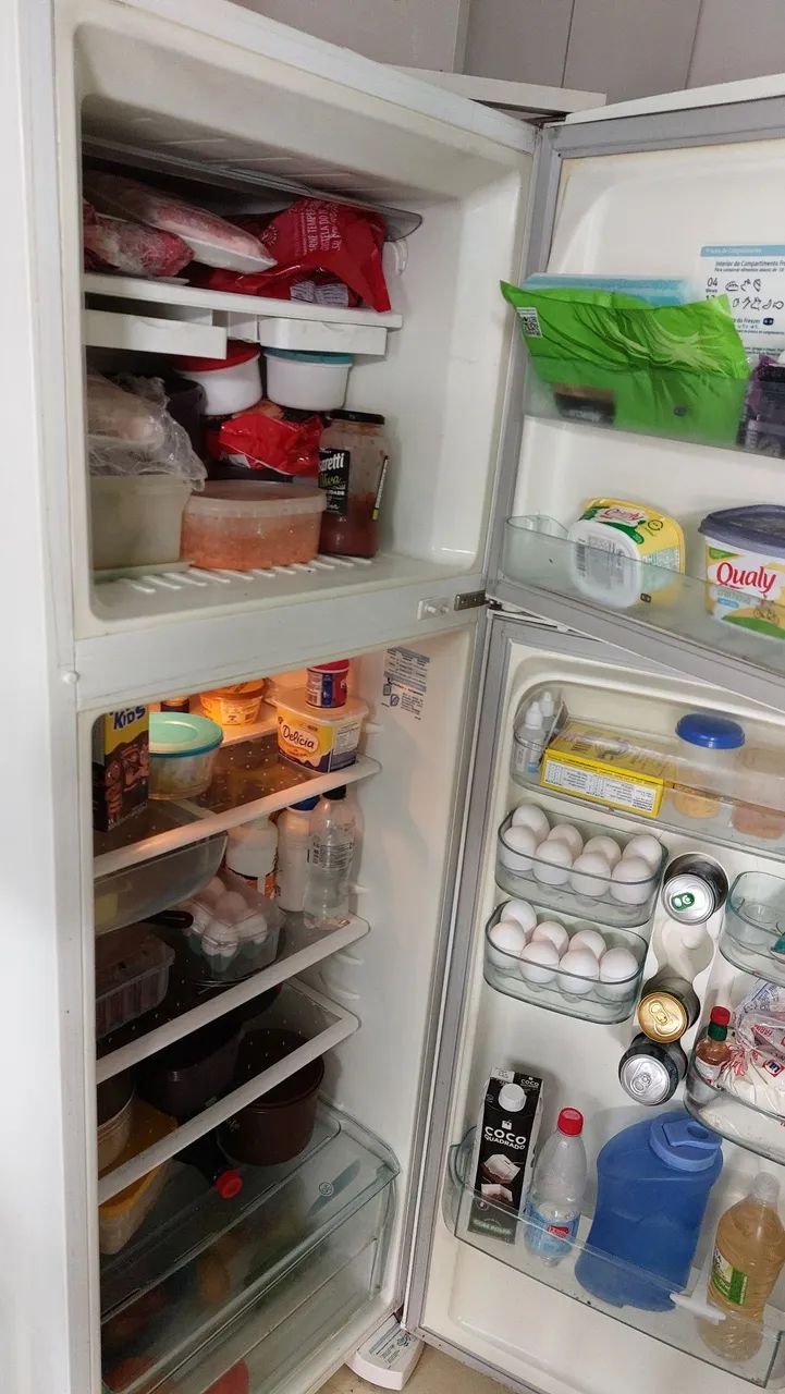 Geladeira eletrolux Frost Free modelo DF 37. 110v. Em perfeito estado.  - Foto 3