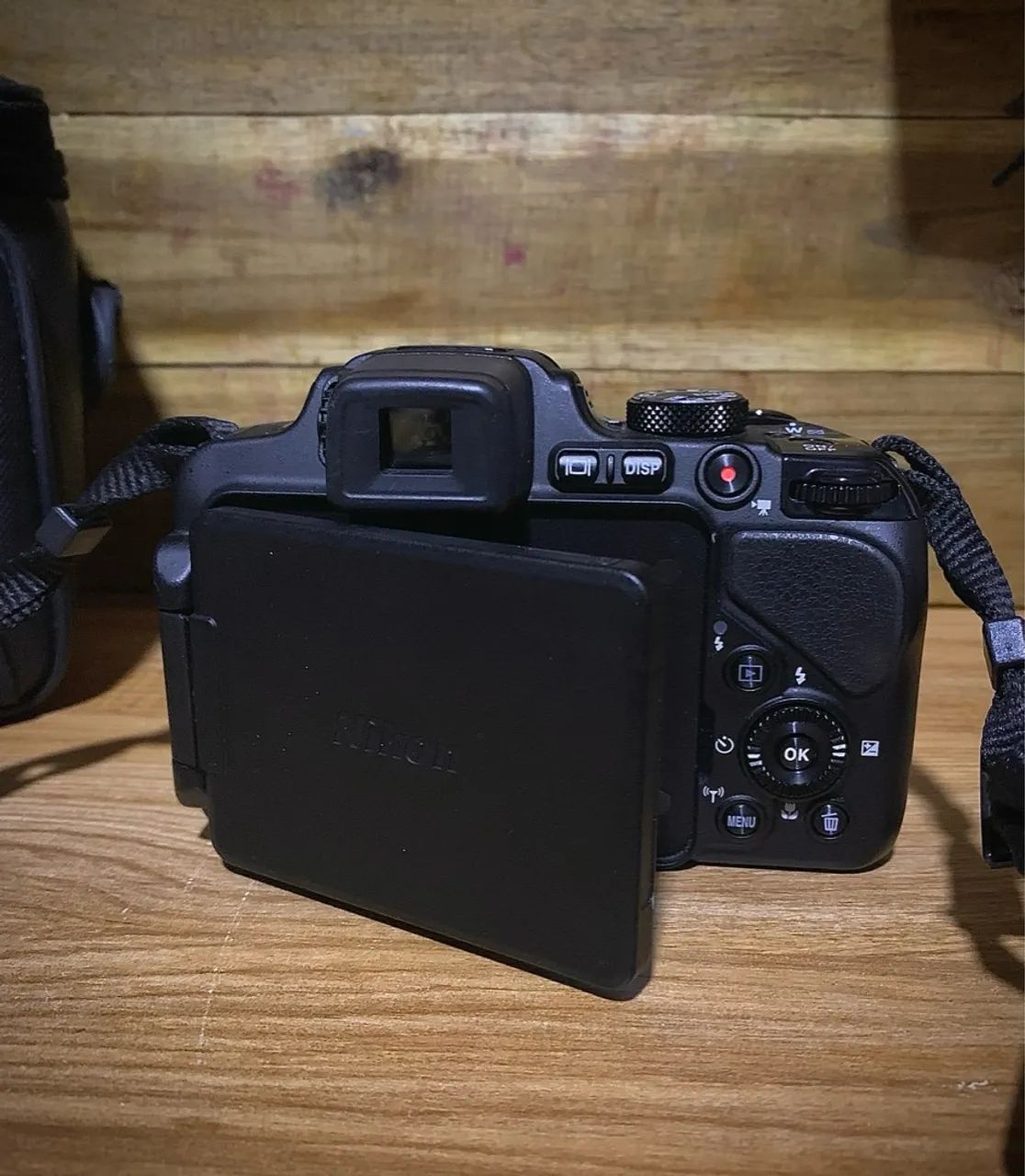 Câmera Digital em Ótimo Estado + brindes - Foto 4