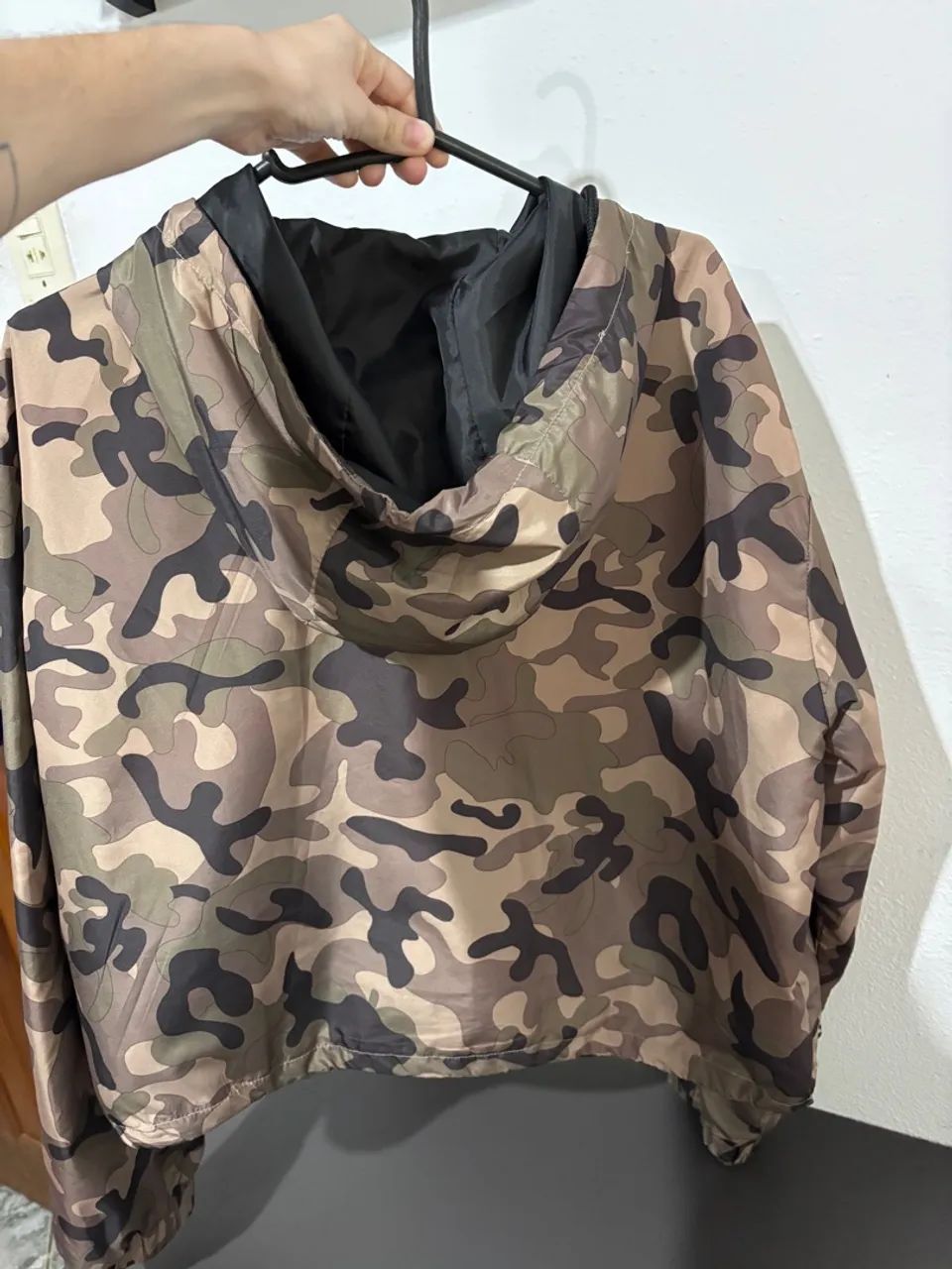 Jaqueta Camuflada com Capuz - Foto 2