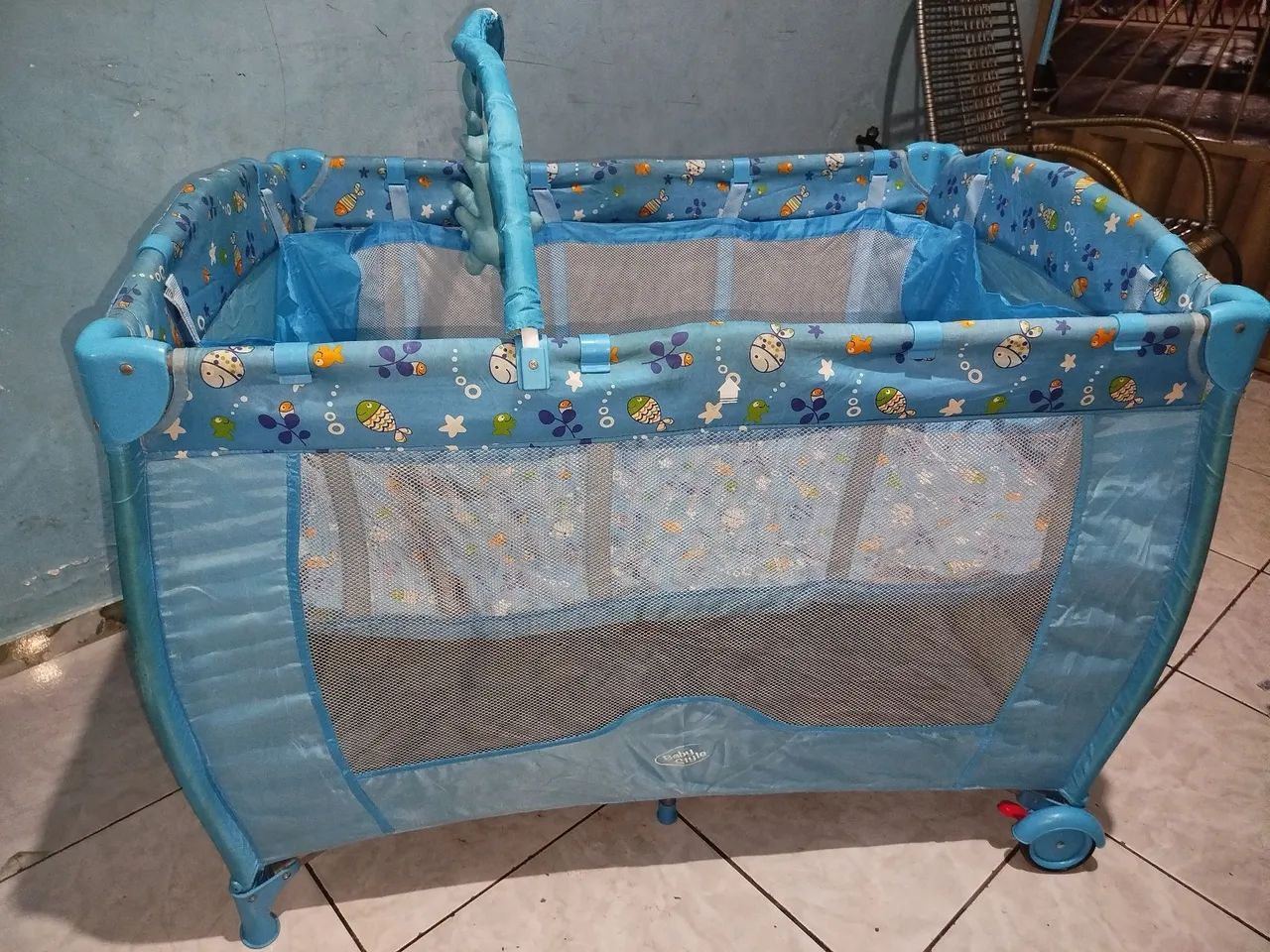 Berço Infantil - Azul - Com Brinquedinho - Foto 6