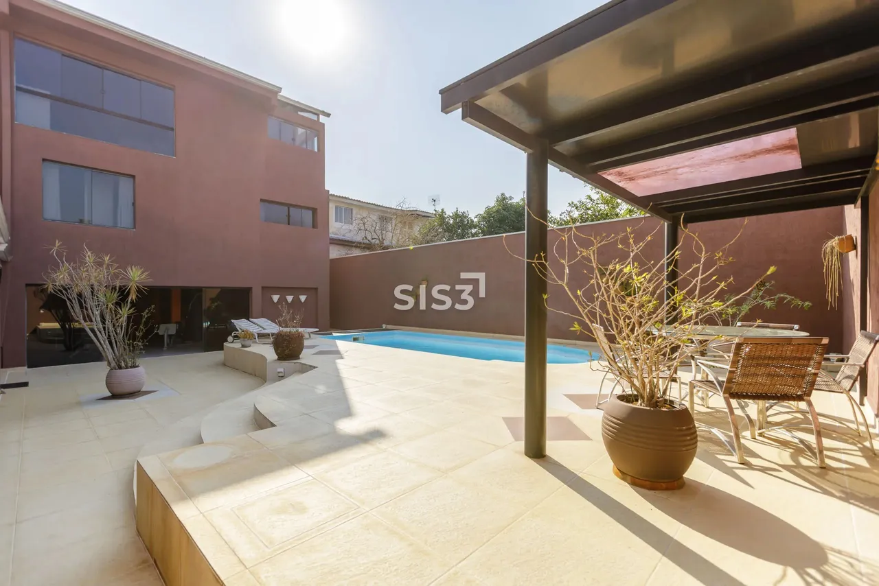 Casa com piscina