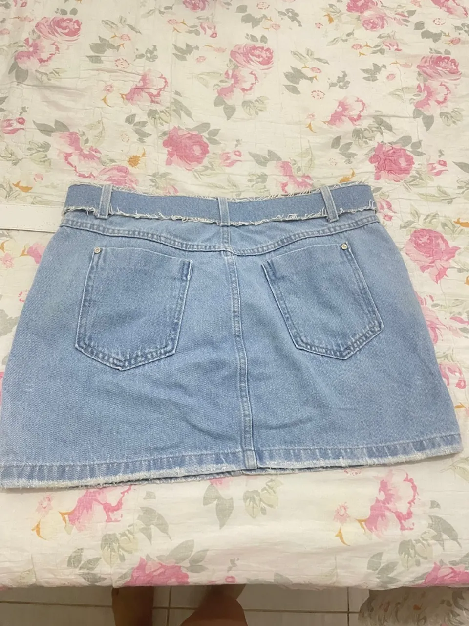 Saia Jeans Destroyed com Cinto - Estilo e Conforto