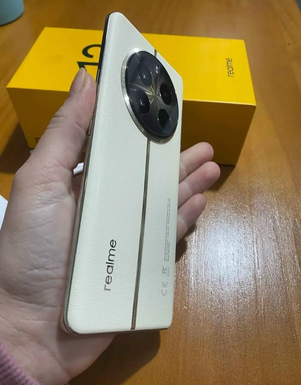 Realme 12 Pro 512 GB 12 DE RAM