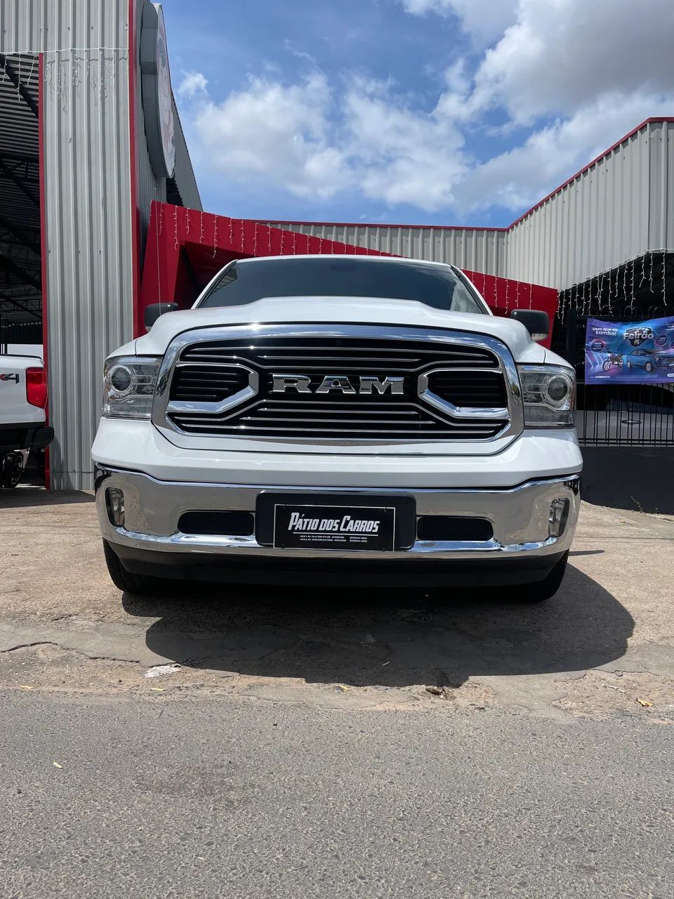 RAM CLASSIC LARAMIE 2023/2023 - Foto 2