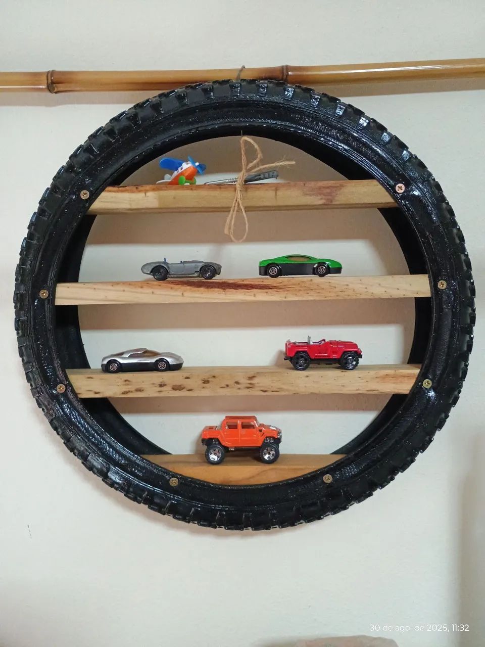 EXPOSITOR PARA CARRINHOS HOT WHEELS 
